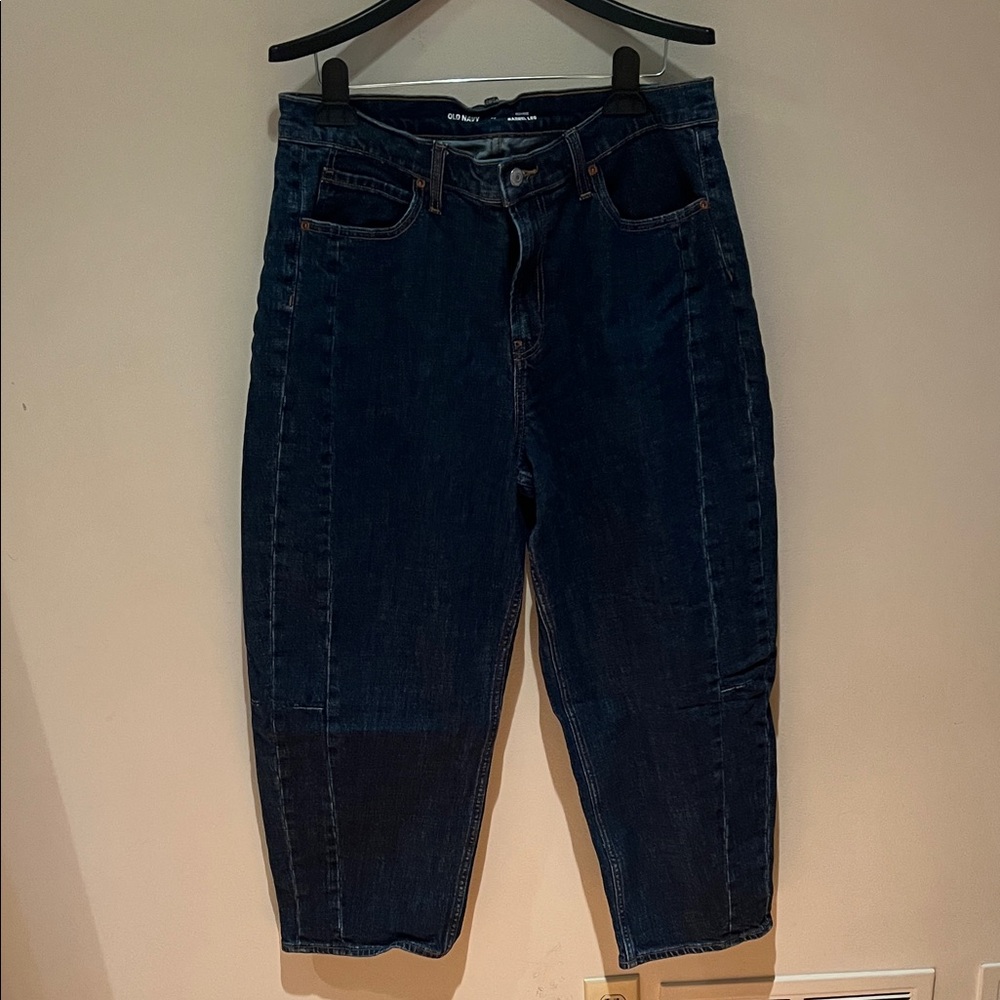 NWOT barrel jeans